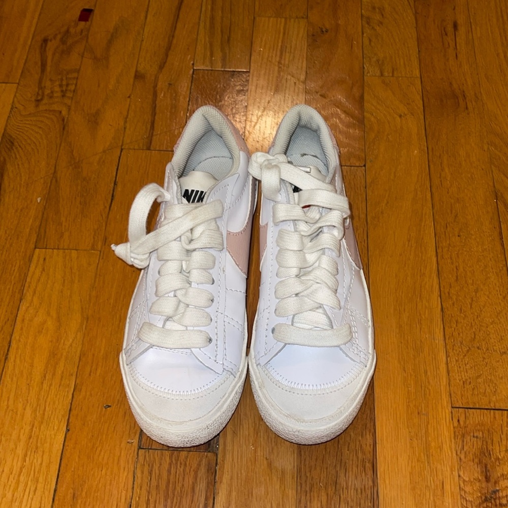 Women's Nike Blazer Low '77